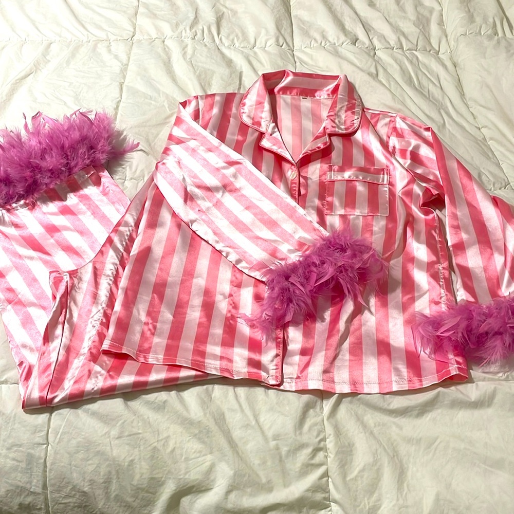 Beautiful, sexy Victoria secret replica pajamas